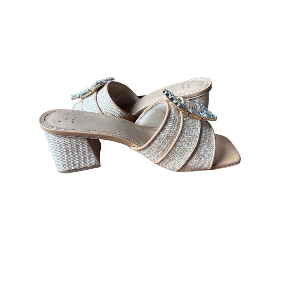 A New Day Kathleen Raffia Rhinestone Buckle Block Heel Slide Sandals 8.5 NWT - Picture 6 of 13